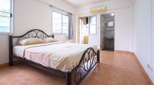 Condo · Khlong Toei, bangkok — photo 2