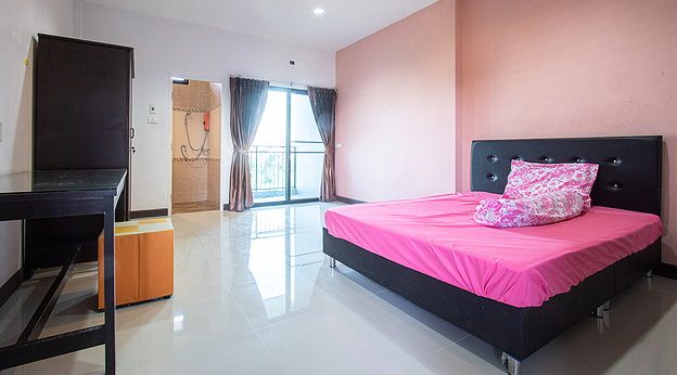1 Bed Condo — photo 3
