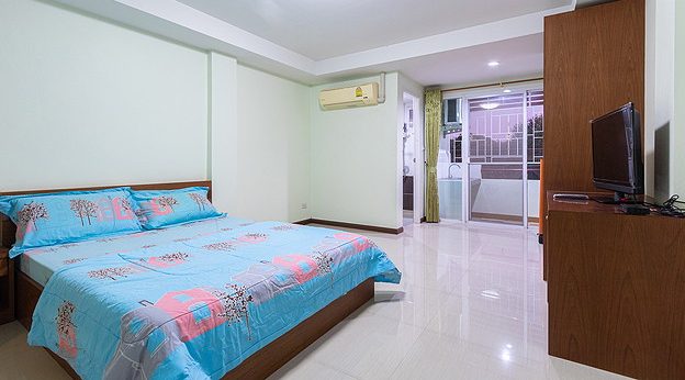 1 Bed Condo — photo 4