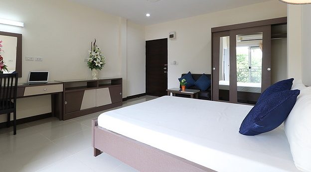 Condo · Bangkok Noi, bangkok — photo 1