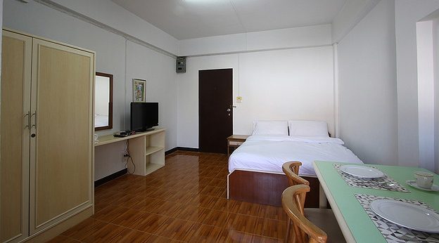 Condo · Bangkok Noi, bangkok — photo 1