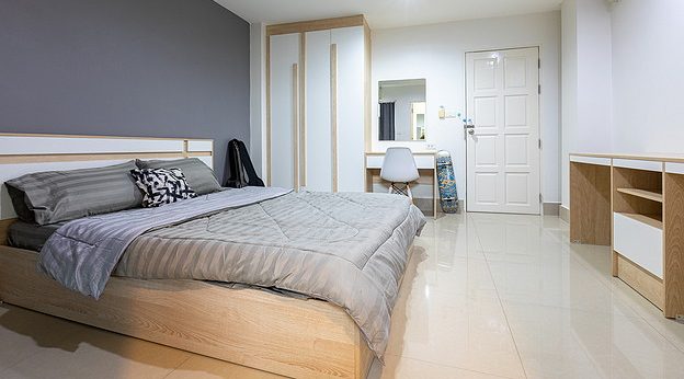 Condo — photo 1