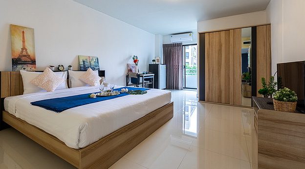 Condo · Khlong Toei, bangkok — photo 2