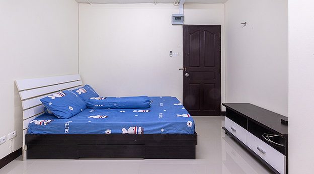 1 Bed Condo · Khlong San, bangkok — photo 3