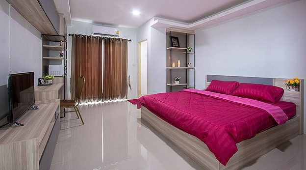Condo — photo 2