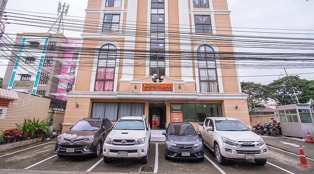 Condo · Wang Thonglang, bangkok — photo 1