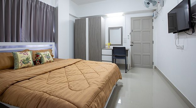1 Bed Condo · Bang Kapi, bangkok — photo 2