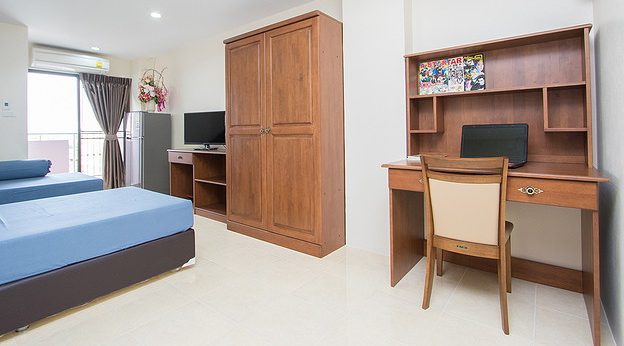Condo · Thon Buri, bangkok — photo 2