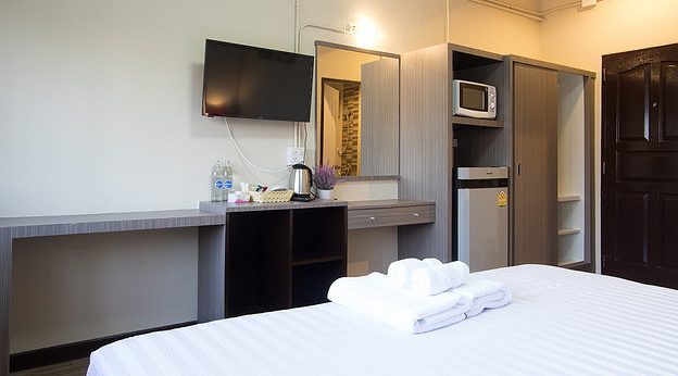 1 Bed Condo — photo 1
