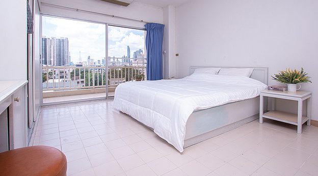 1 Bed Condo · Yan Nawa, bangkok — photo 1