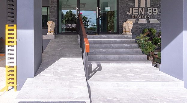 Jen 89 resident — photo 4