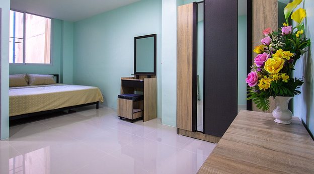 1 Bed Condo · Thon Buri, bangkok — photo 2