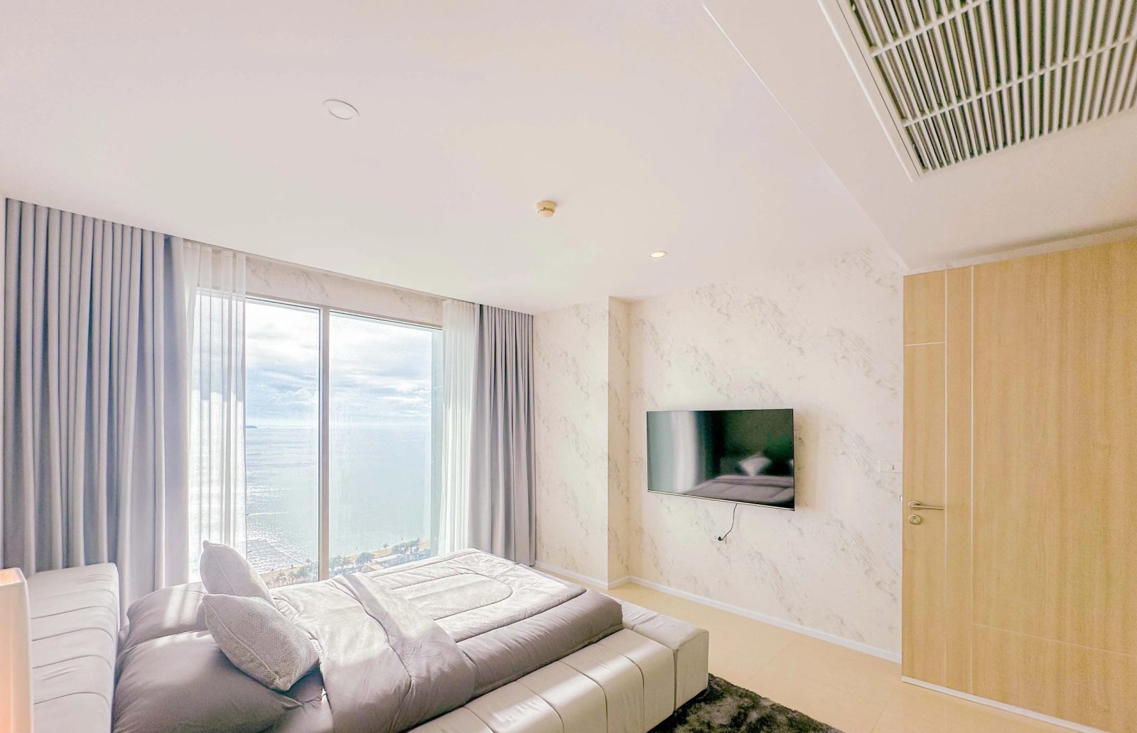 2 Bedroom Penthouse for rent at The Riviera Jomtien — photo 5
