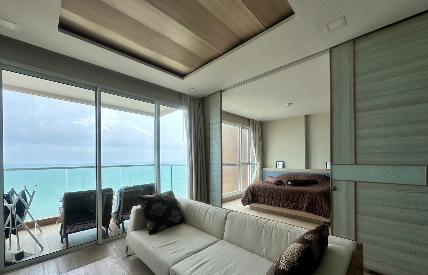 1 Bedroom Condo for rent at Cetus Beachfront