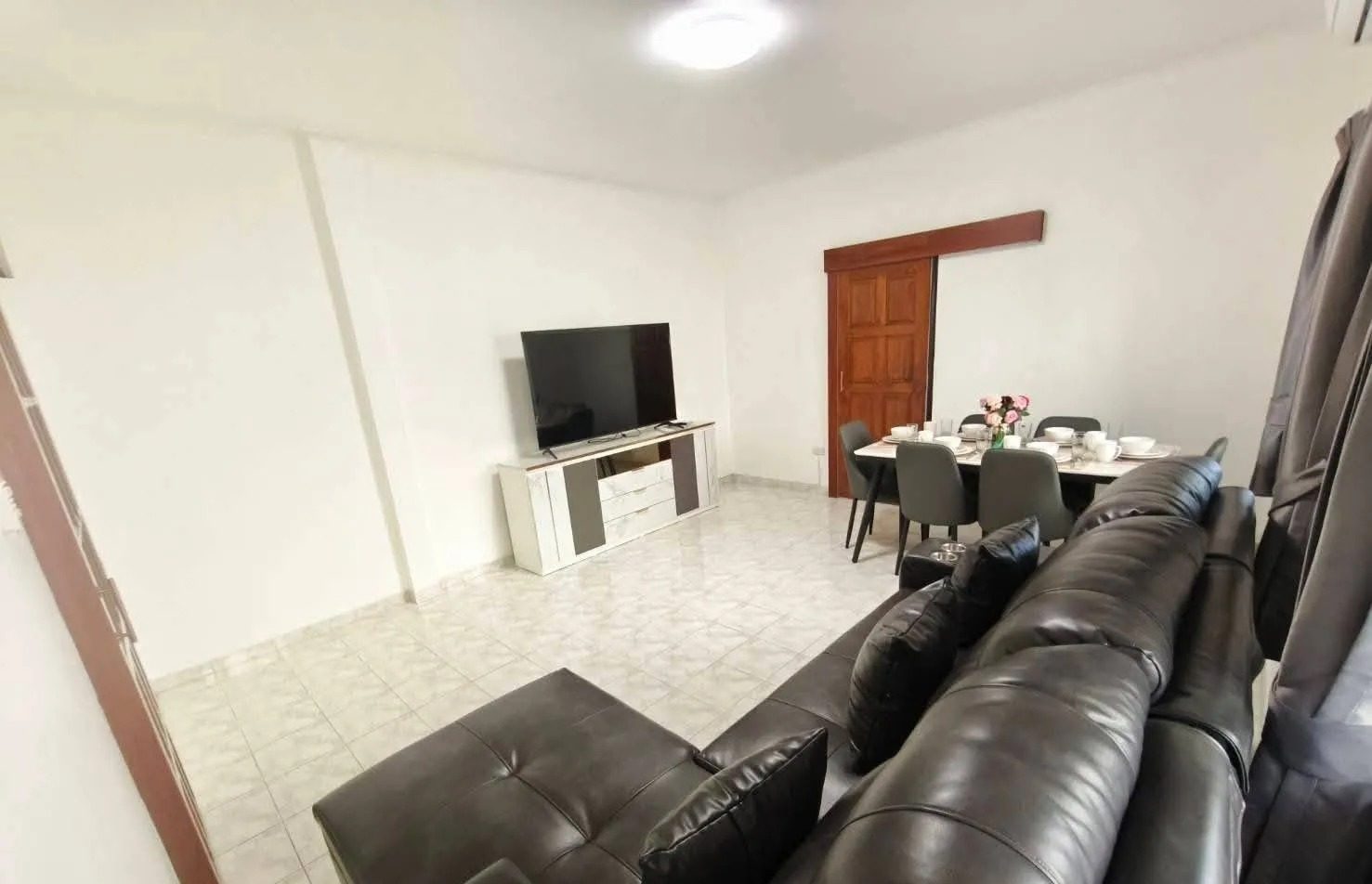 4 Bedroom House for rent at Royal Park Village — photo 3