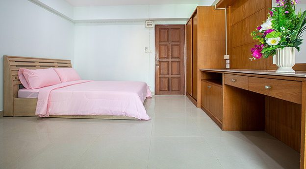 1 Bed Condo · Huai Khwang, bangkok — photo 5