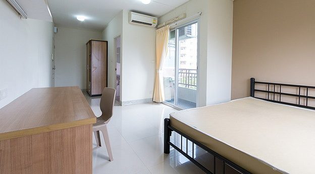 Condo · Bang Kapi, bangkok — photo 4