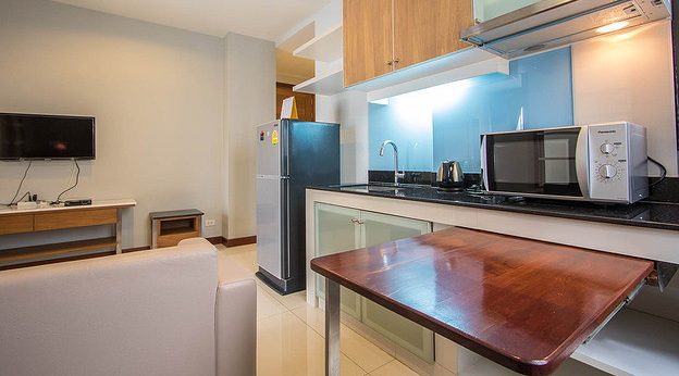 1 Bed Condo · Khlong Toei, bangkok — photo 2