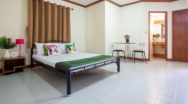 Condo · Bangkok Noi, bangkok — photo 1
