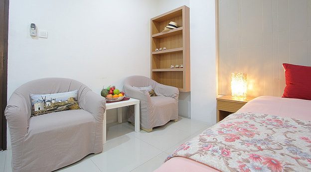 1 Bed Condo — photo 3