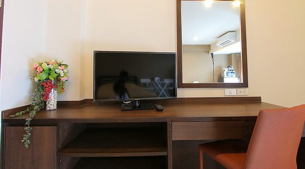 Condo · Huai Khwang, bangkok — photo 5