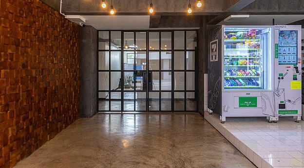 1 Bed Condo — photo 3