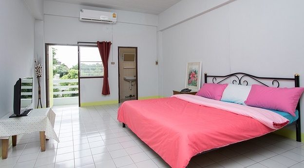 Condo · Wang Thonglang, bangkok — photo 2