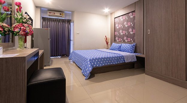 Condo · Wang Thonglang, bangkok — photo 2