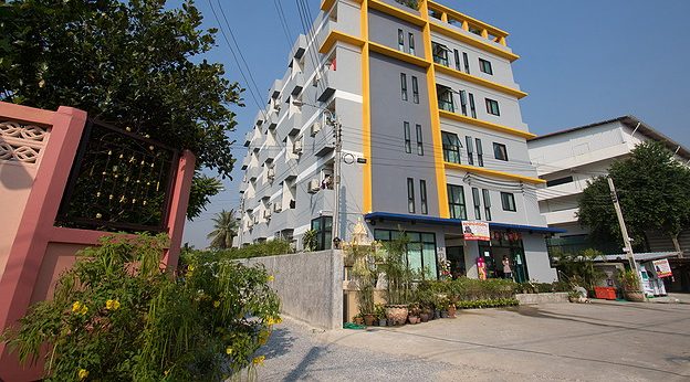 Condo · Phasi Charoen, bangkok — photo 1