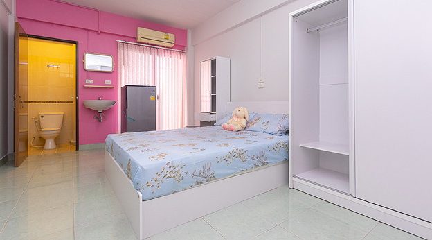 1 Bed Condo — photo 1