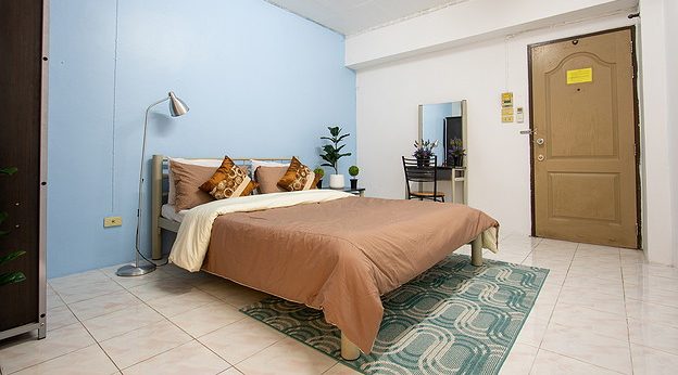Condo · Wang Thonglang, bangkok — photo 1