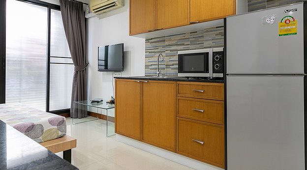 1 Bed Condo · Khlong Toei, bangkok — photo 2