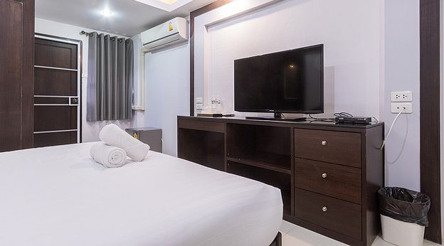 1 Bed Condo · Huai Khwang, bangkok — photo 2