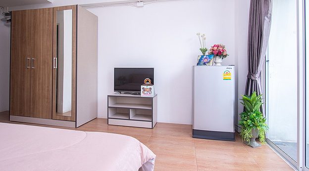 1 Bed Condo · Wang Thonglang, bangkok — photo 2