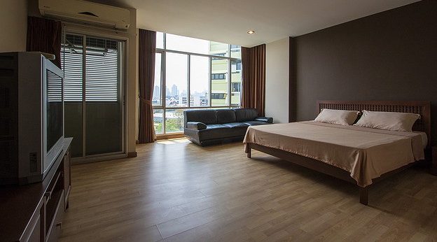 Condo · Watthana, bangkok — photo 1