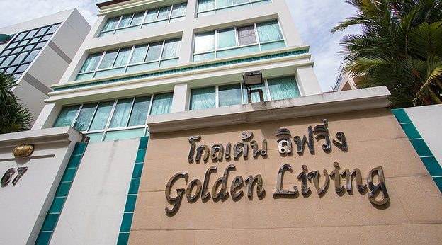 Condo · Bang Rak, bangkok — photo 1