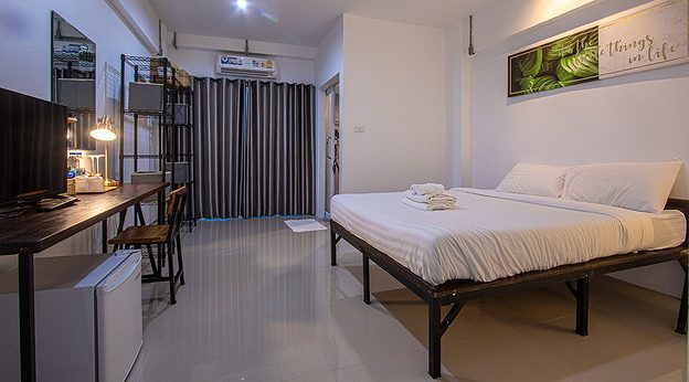 1 Bed Condo — photo 3