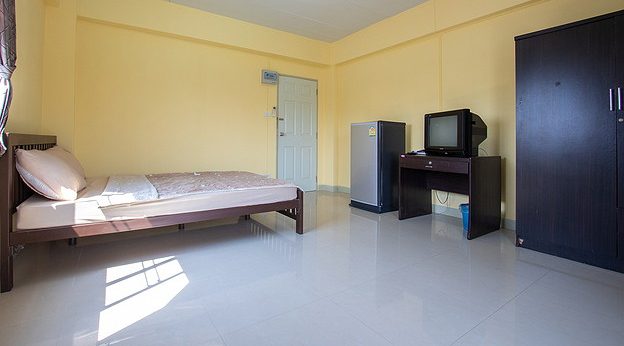 1 Bed Condo — photo 3