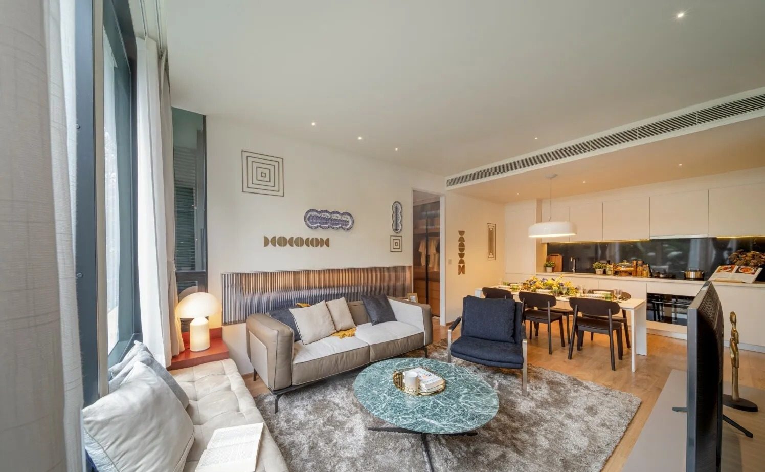 2 Bedroom Condo for sale at Noble Form Thonglor