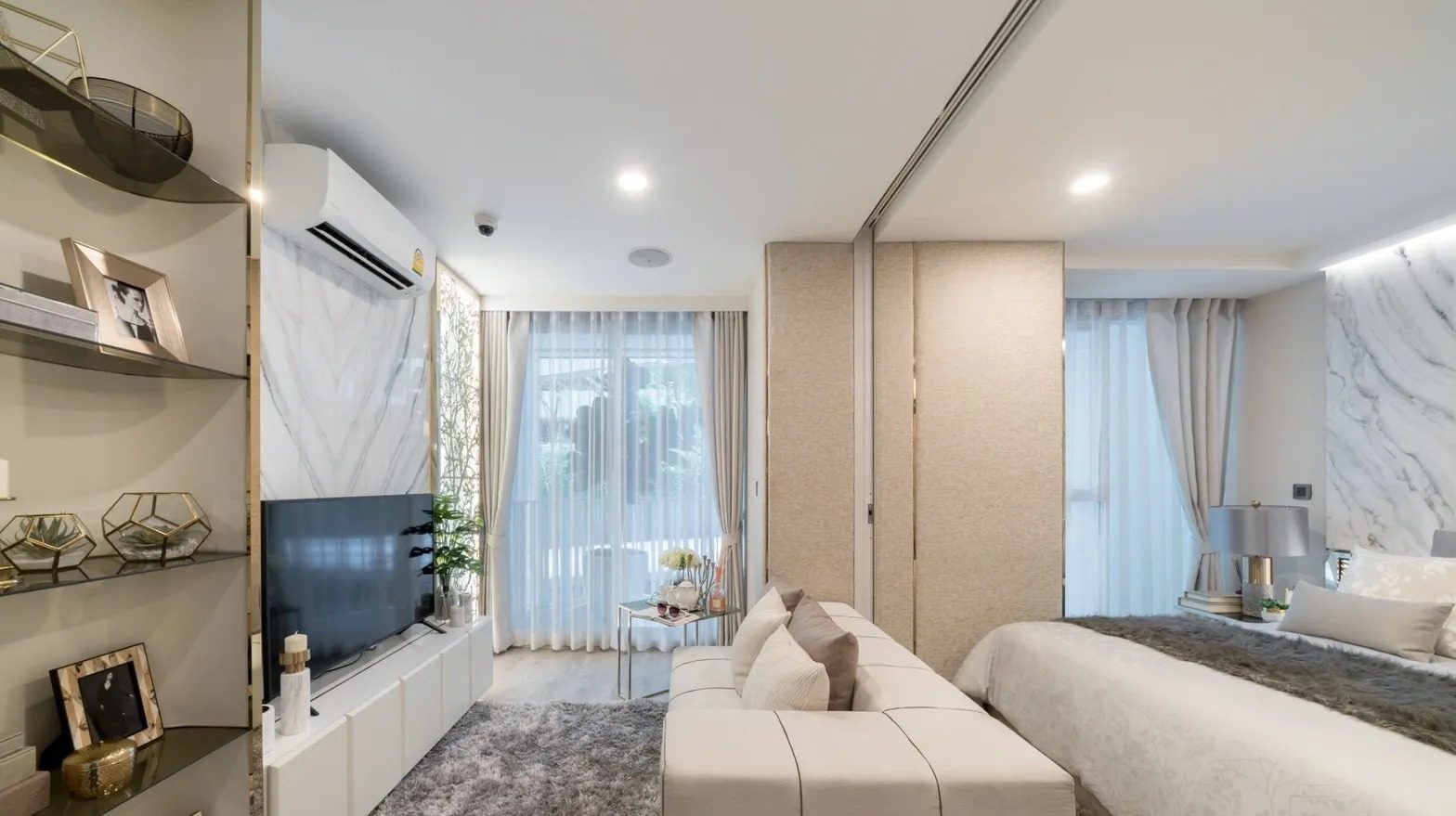 1 Bedroom Condo for sale at Chewathai Residence Thonglor — photo 1
