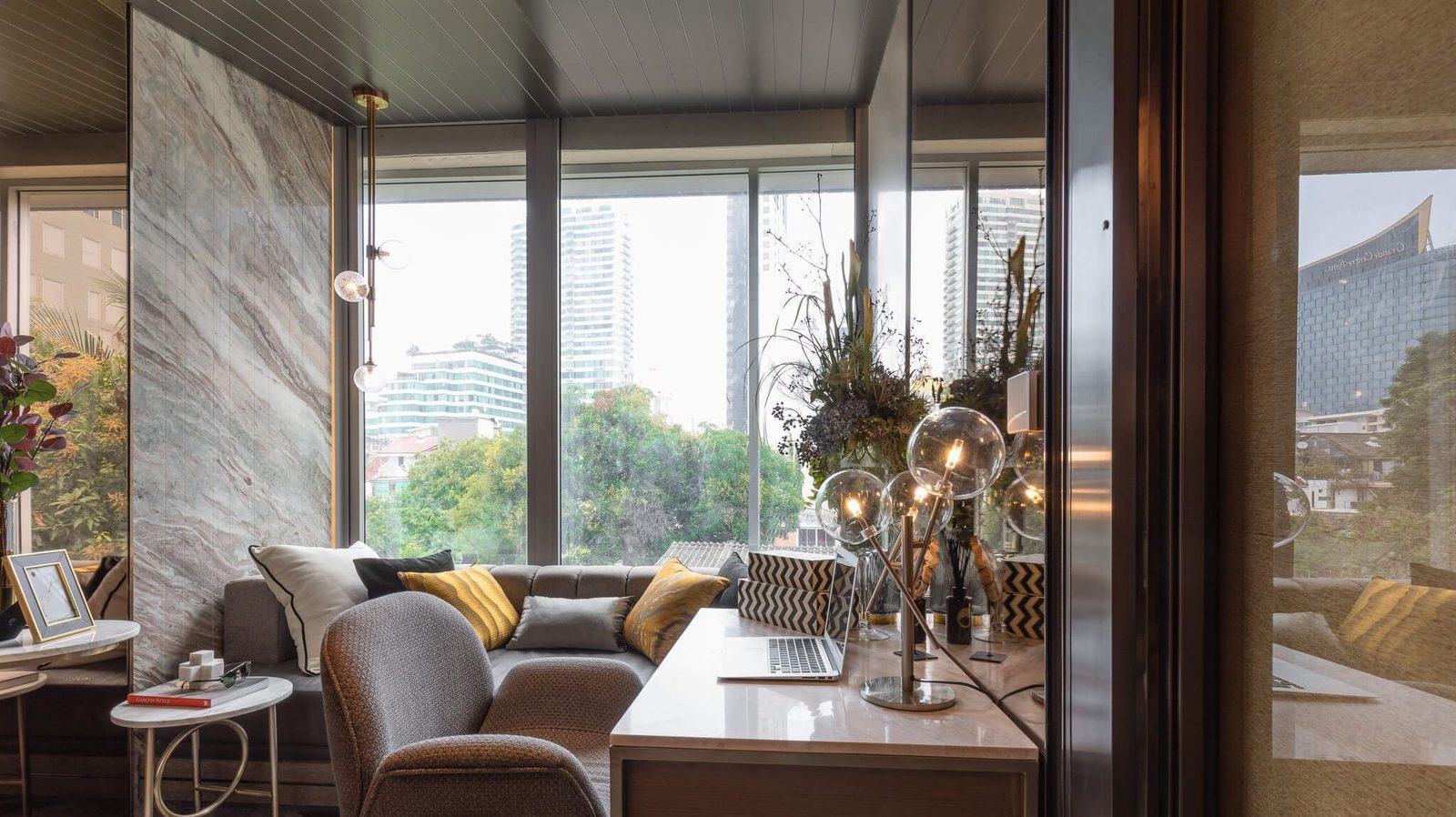 3 Bedroom Condo for sale at Walden Thonglor 8 condominium — photo 2