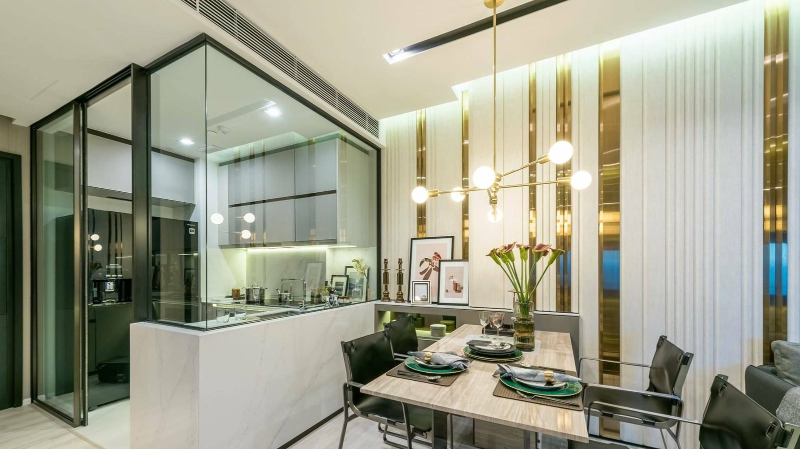 2 Bedroom Condo for sale at The Room Phayathai — photo 2