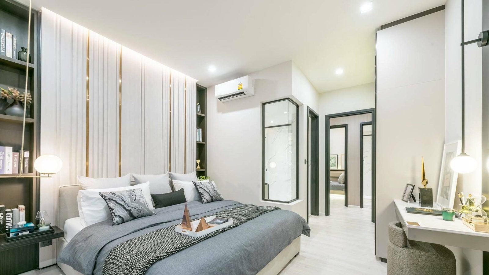 2 Bedroom Condo for sale at The Room Phayathai — photo 5