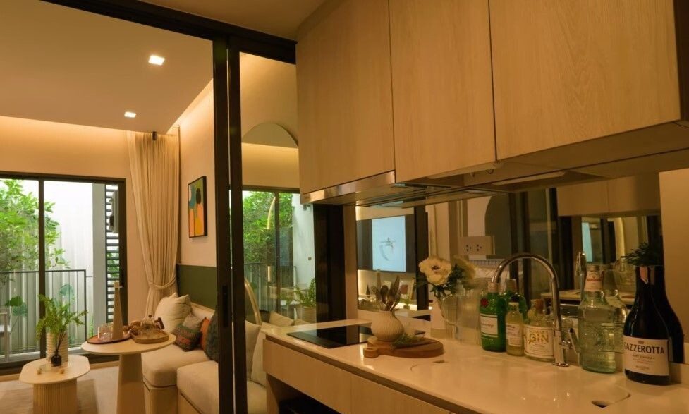 1 Bedroom Condo for sale at Reference Sathorn - Wongwianyai — photo 3
