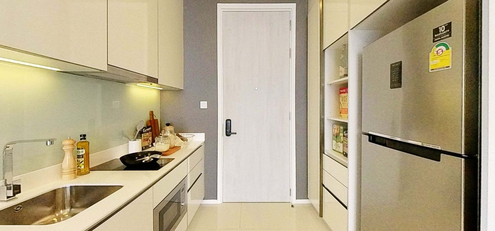2 Bedroom Condo for sale at Mazarine Ratchayothin — photo 3