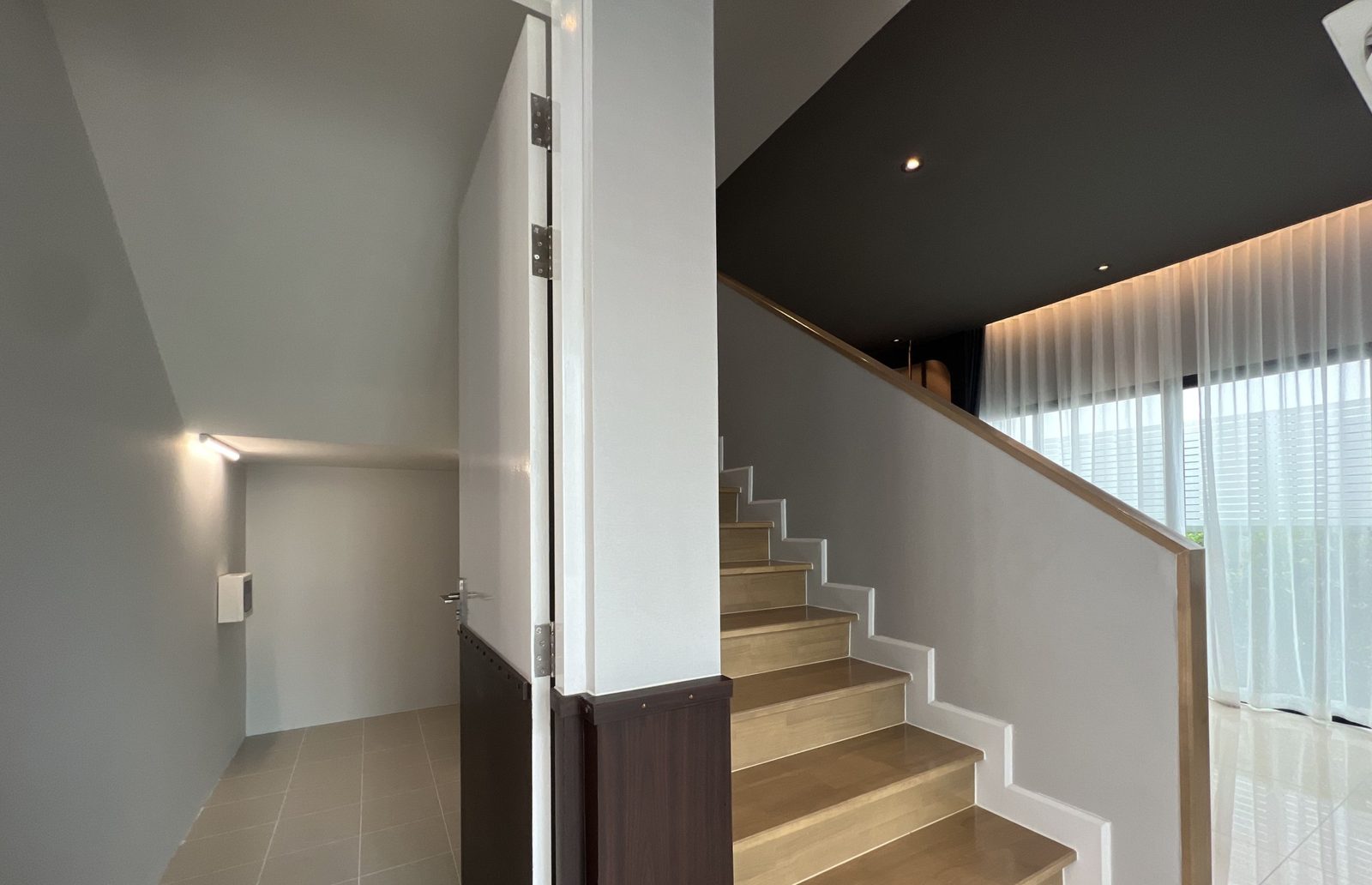 4 Bedroom House for sale at The Arbor Ramintra-Watcharapol — photo 5