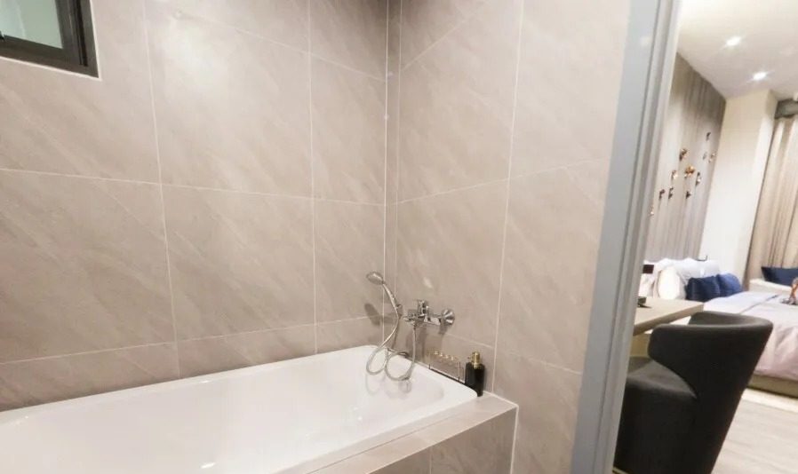 2 Bedroom Condo for sale at Ideo Sukhumvit - Rama 4 — photo 5