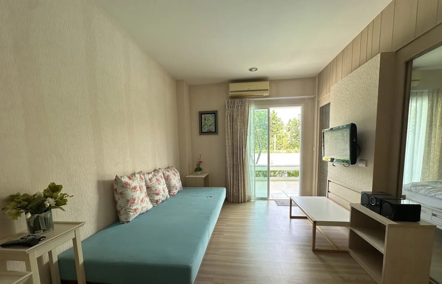 1 Bedroom Condo for rent at The Sea Condominium