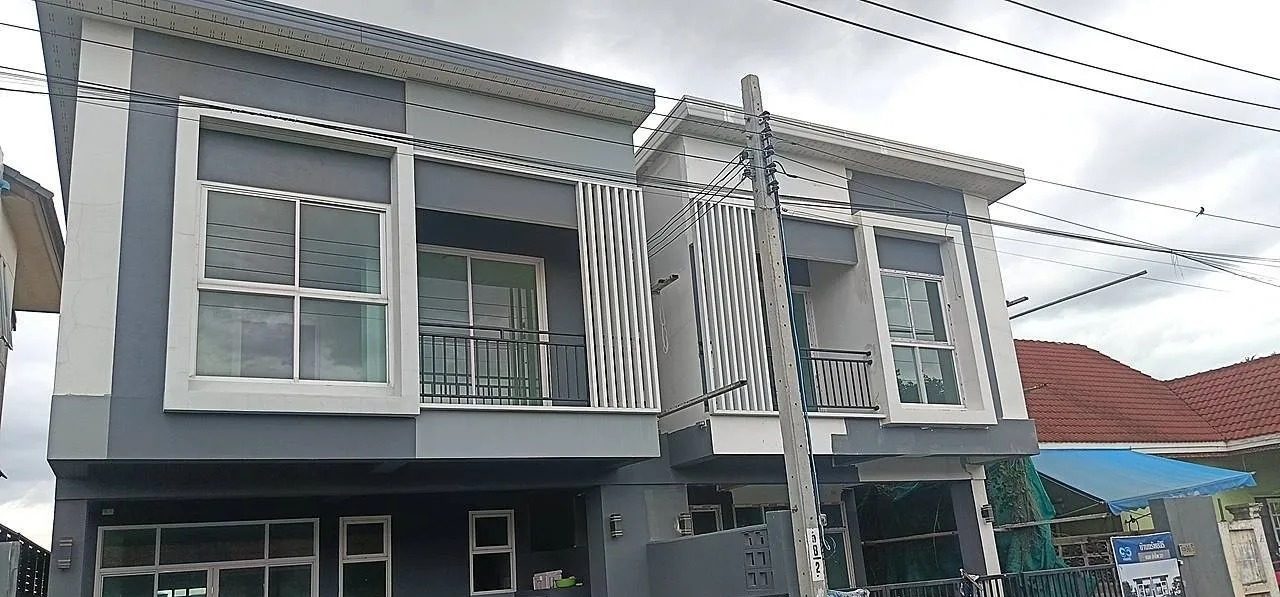 New house for rent, parking for 2 cars — photo 1