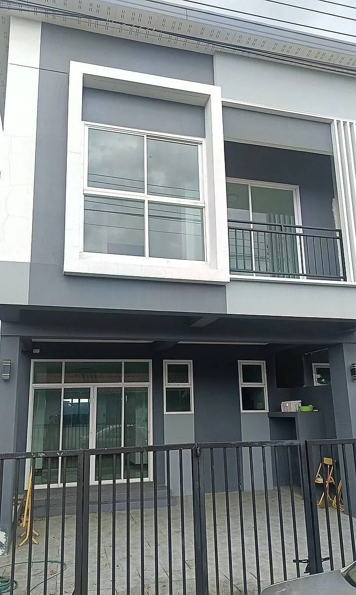 New house for rent, parking for 2 cars — photo 5